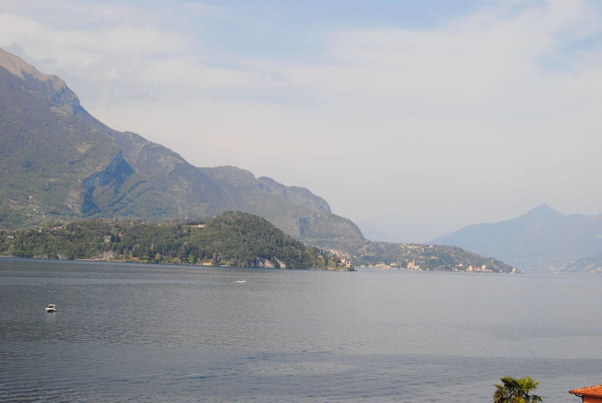 B&B Sosta Sul Lago Lezzeno Exterior photo